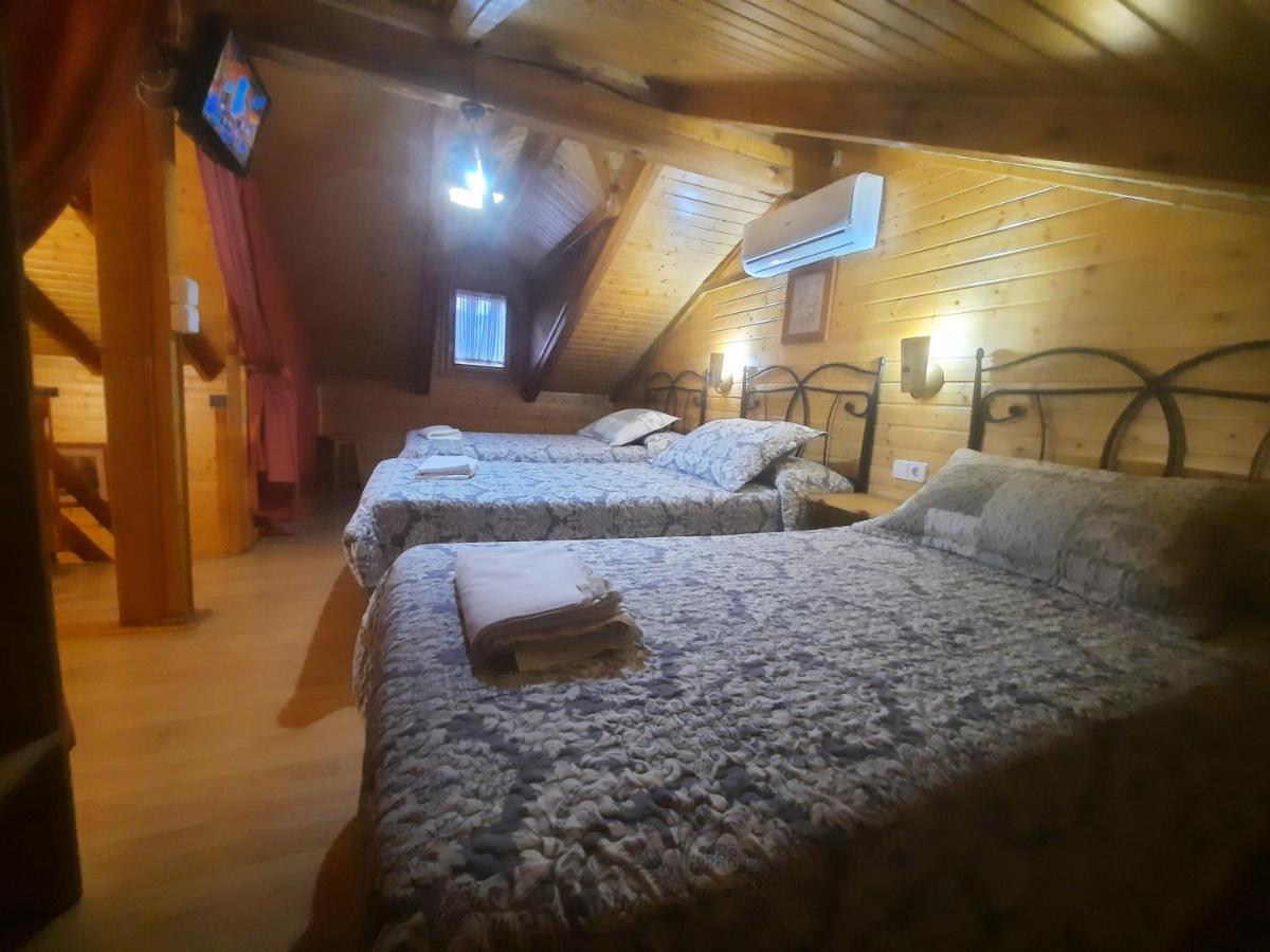 Cabanas De Madera El Rinconcillo アロヨ・フリオ エクステリア 写真